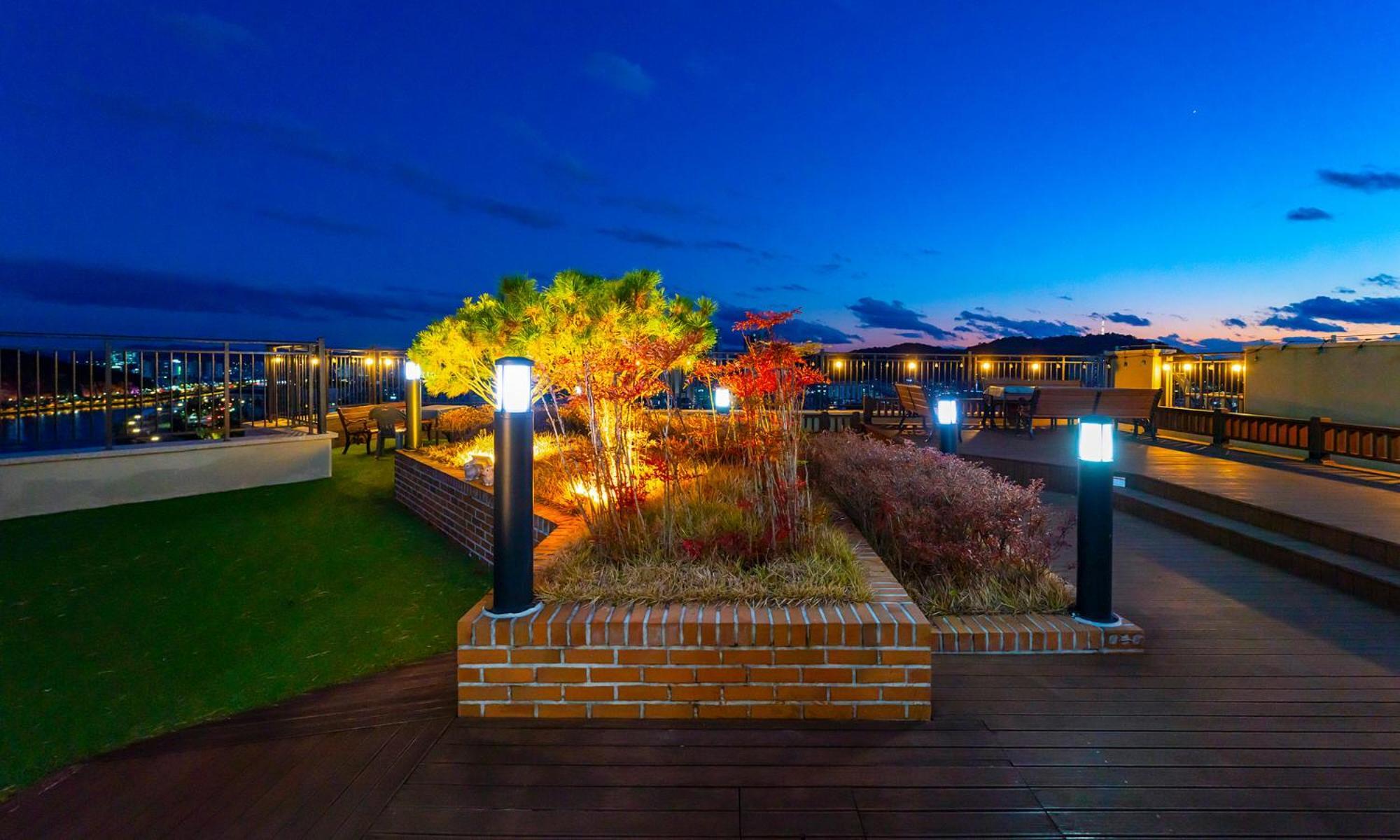 Golden Tulip Essential Namgang Hotel Jinju Exterior photo
